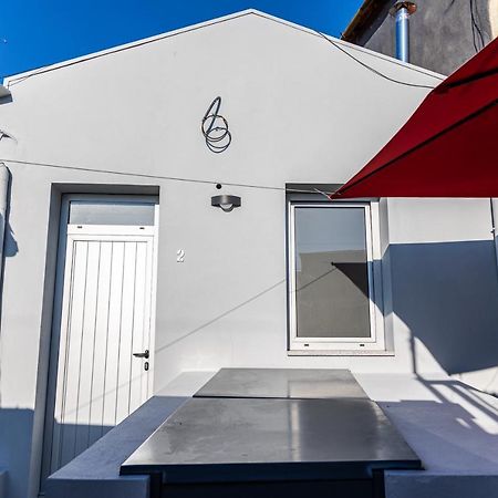 House On A Rustic Island At Campanha Trainstation Apartamento Porto Exterior foto